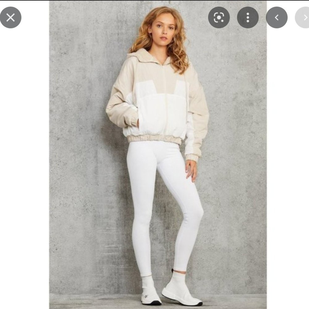 ALO Yoga duality reversible sherpa jacket